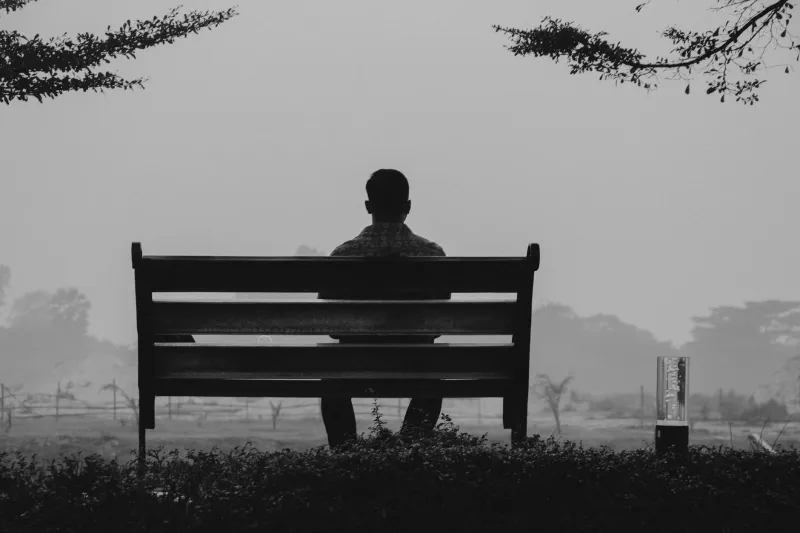 Stop Filling Every Quiet Moment — Your Best Ideas Need the Boredom You Keep Escaping